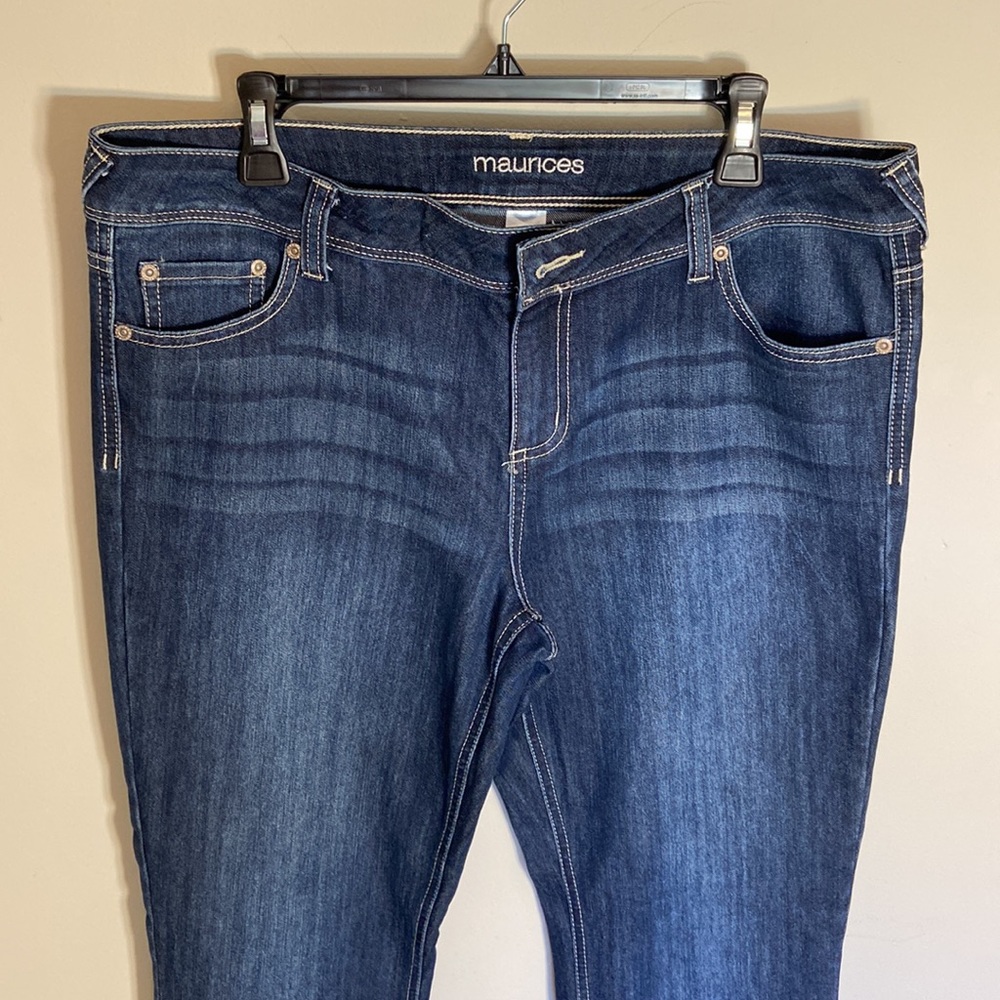 Maurices jeans